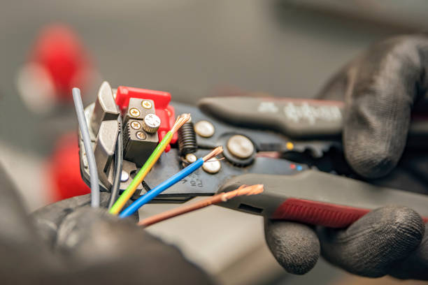 Best Affordable Emergency Electrician  in Rosemount, MN
